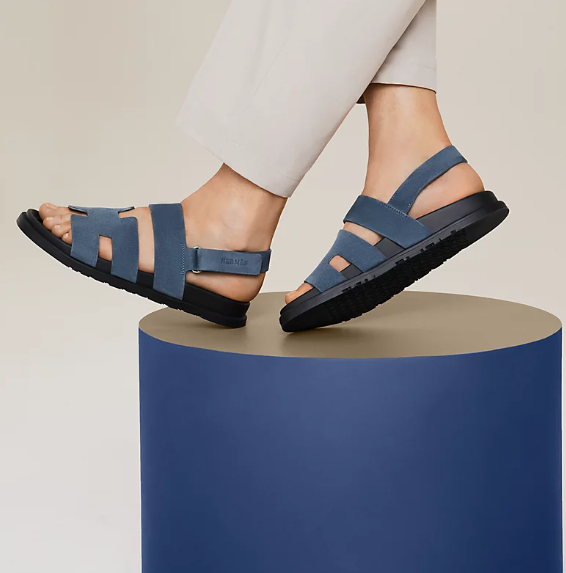 Genius sandal